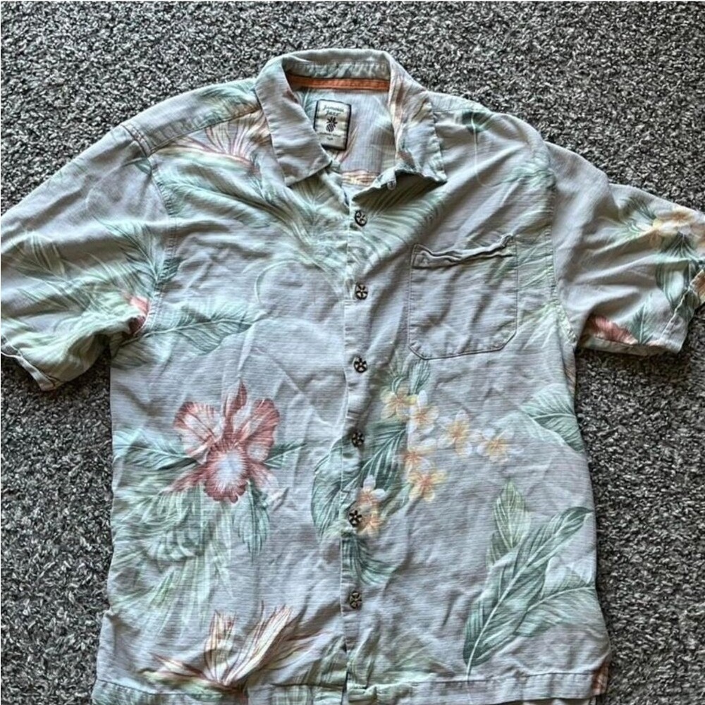 Jamaica Jaxx 100% Silk Tropical Floral Medium Hawaiian Shirt Beach Summer Island